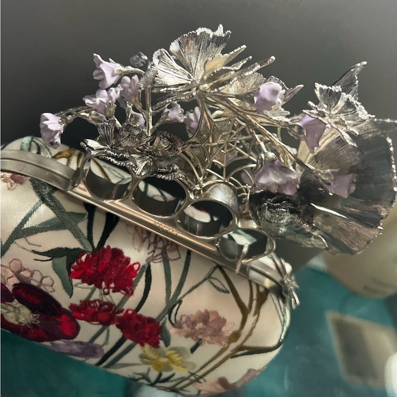 Authentic Alexander McQueen floral embroidery knuckle box clutch - Picture 2 of 14